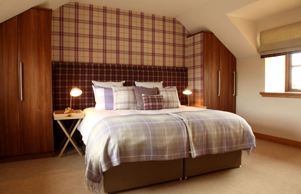 Hawkswood House And The Roundel Peat Inn Room photo